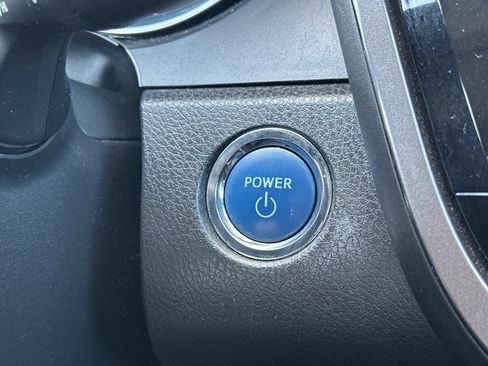 Used 2020 Toyota Camry LE w/ Fleet Convenience Package FWD image 20