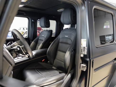 Used 2025 Mercedes-Benz G 63 AMG 4MATIC image 33
