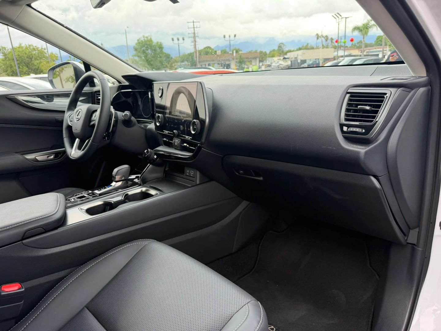 Used 2025 Lexus NX 350h AWD w/ Cold Area Package image 22