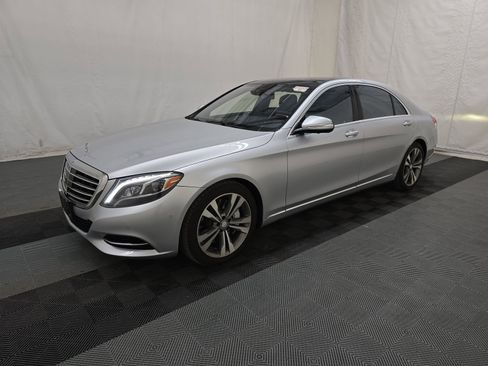 Used 2016 Mercedes-Benz S 550 4MATIC Sedan w/ Premium Package image 35