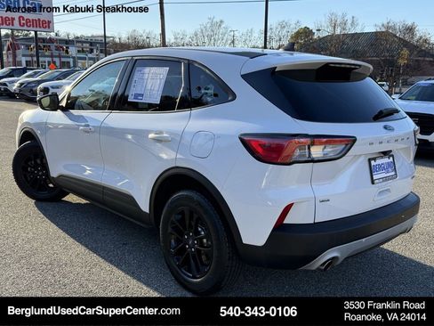Used 2020 Ford Escape SE Sport image 6