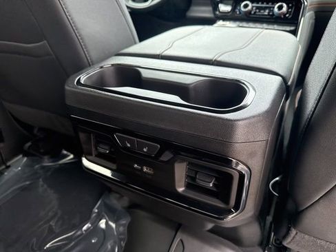 Used 2023 GMC Sierra 1500 AT4 w/ AT4 Preferred Package AWD/4WD image 48