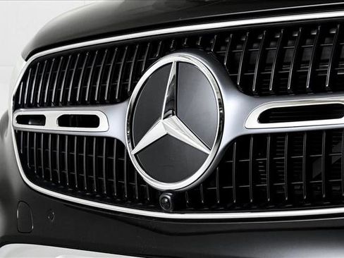 New 2026 Mercedes-Benz GLC 350e 4MATIC image 3