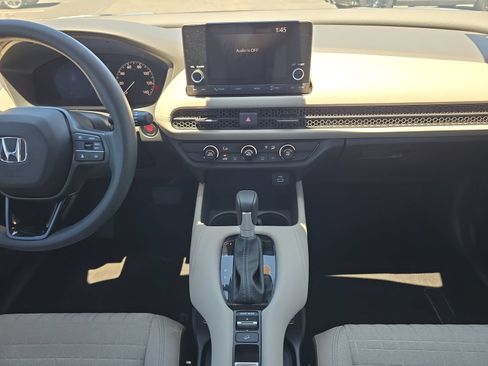 Used 2025 Honda HR-V LX image 11