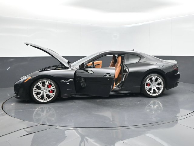 Used 2017 Maserati GranTurismo Sport RWD image 62
