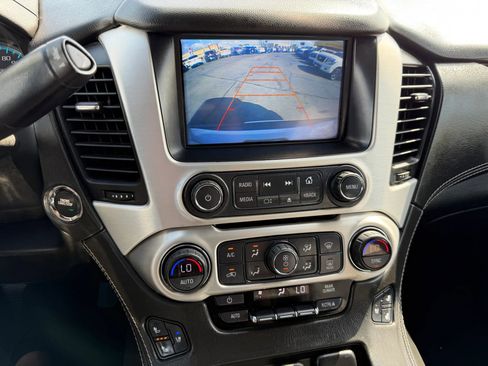 Used 2017 GMC Yukon SLT image 13