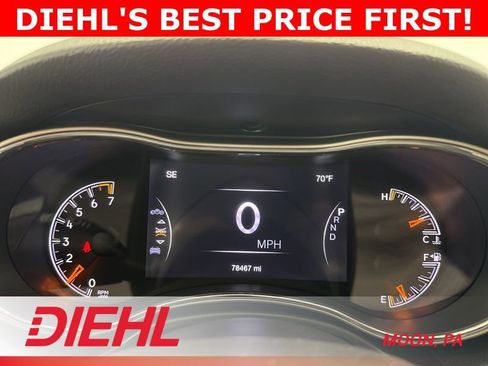 Used 2017 Jeep Grand Cherokee Limited AWD/4WD image 31