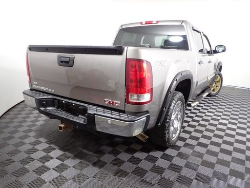 Used 2009 GMC Sierra 1500 SLE w/ Power Pack Plus AWD/4WD image 12