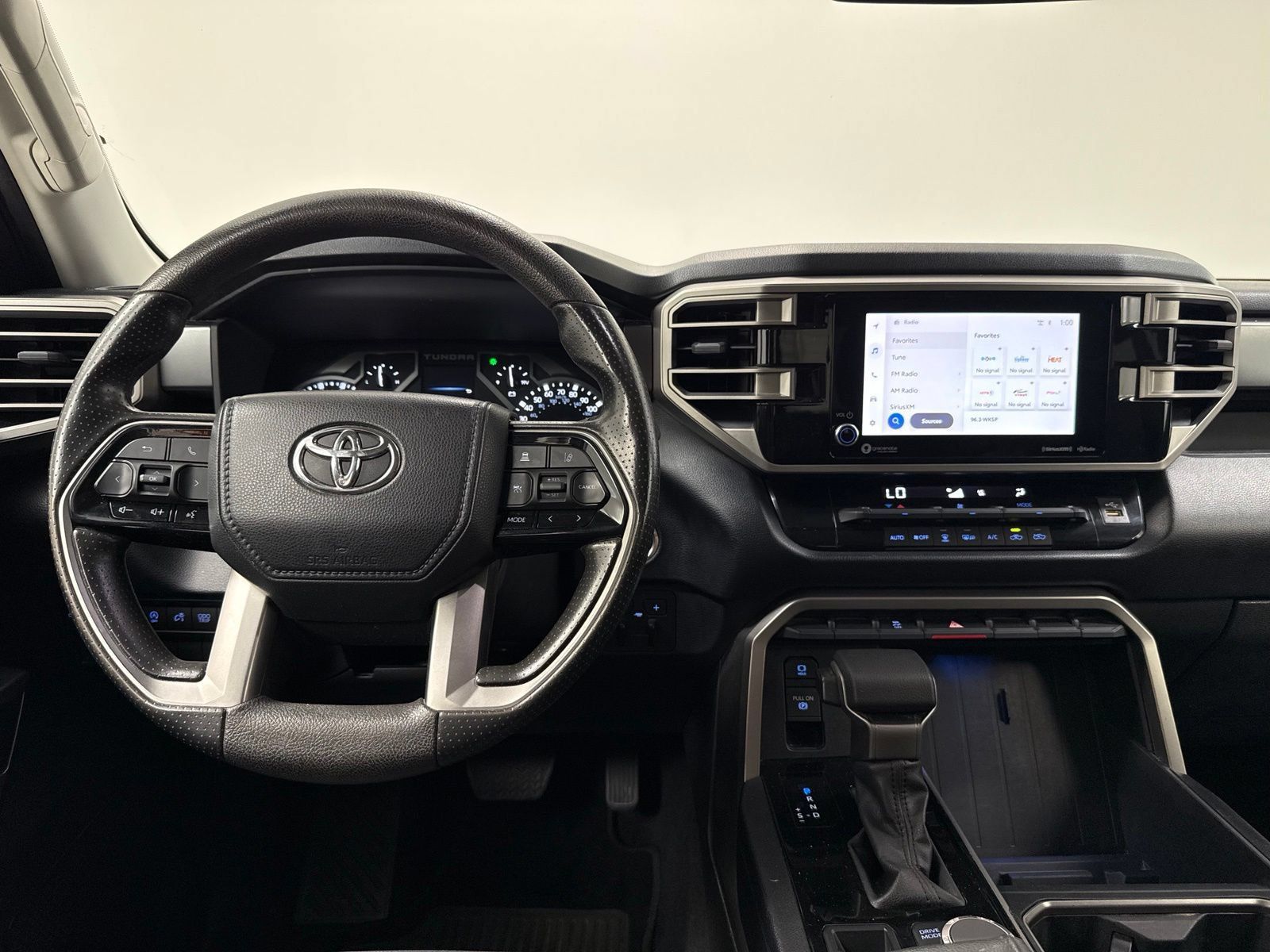Used 2023 Toyota Tundra SR5 w/ SR5 Convenience Package AWD/4WD image 20