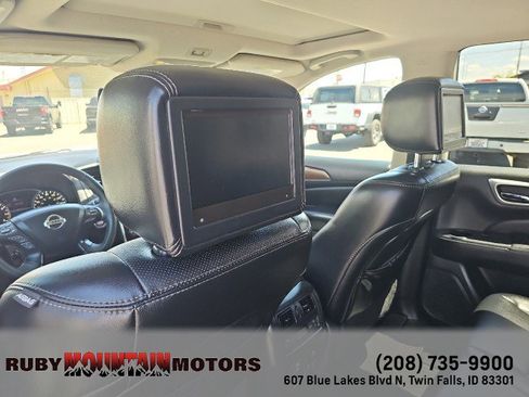 Used 2018 Nissan Pathfinder Platinum FWD image 28