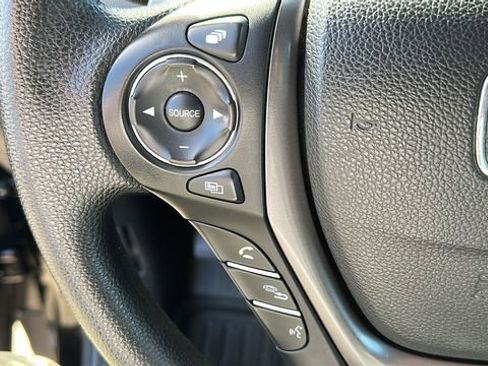 Used 2023 Honda Ridgeline Sport image 12