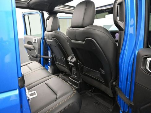 New 2025 Jeep Wrangler Unlimited Rubicon 392 image 18