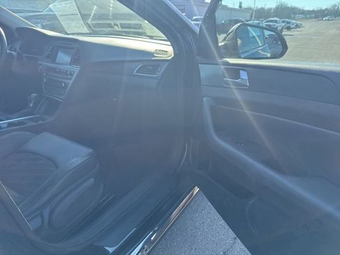 Used 2016 Hyundai Sonata Sport w/ Option Group 02 image 14