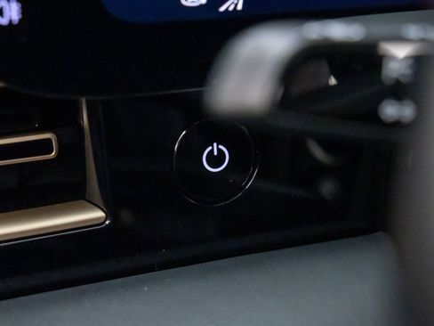 Used 2021 Porsche Taycan Turbo S image 26