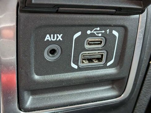 Used 2022 Jeep Wrangler Unlimited Sport AWD/4WD image 21