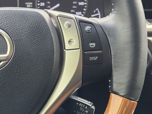 Used 2014 Lexus ES 300h image 29