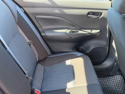 Used 2025 Nissan Versa SV image 11