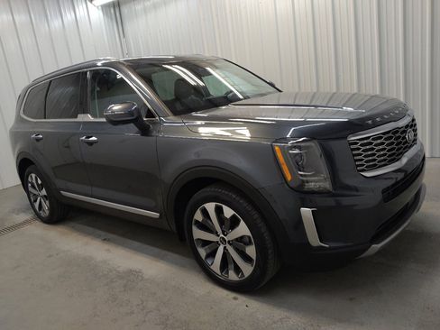 Used 2021 Kia Telluride S FWD image 11