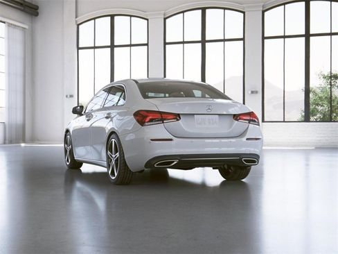 Used 2022 Mercedes-Benz A 220 4MATIC image 28