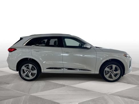 Used 2025 Audi Q5 Premium Plus AWD/4WD image 9