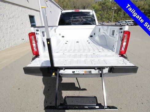 New 2026 Ford F250 XL image 2