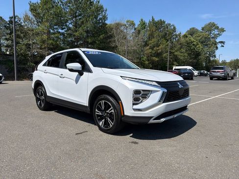 Used 2025 Mitsubishi Eclipse Cross AWD image 4