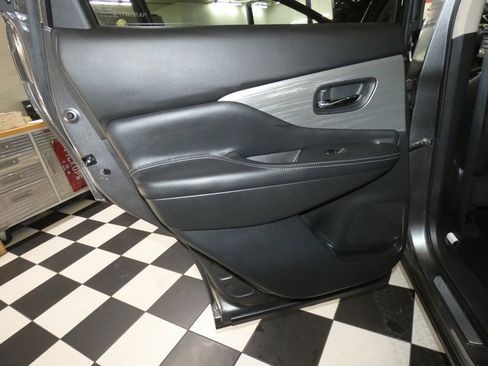 Used 2017 Nissan Murano SL image 28