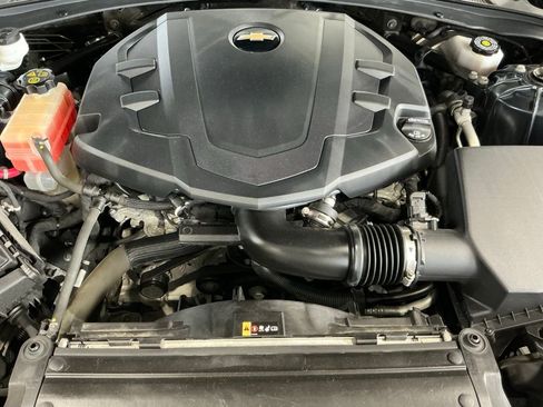 Used 2021 Chevrolet Camaro LT RWD image 34