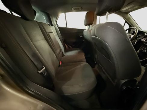 Used 2018 Chevrolet Trax LS image 25