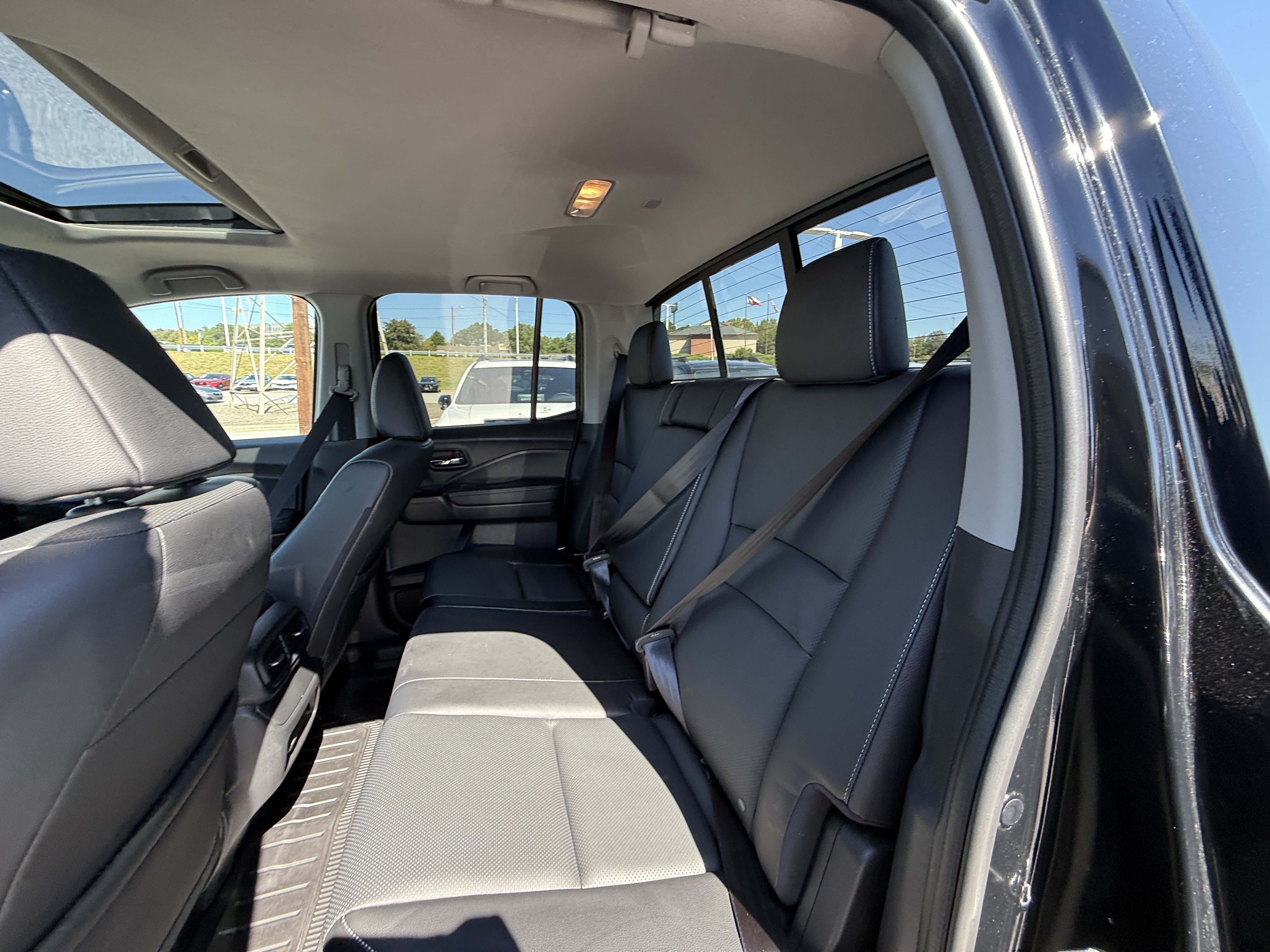 Certified 2025 Honda Ridgeline RTL image 32