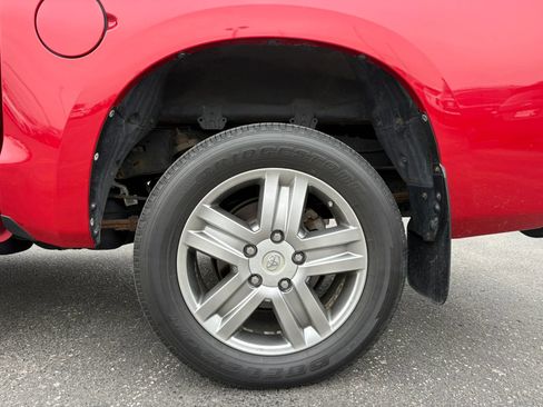 Used 2012 Toyota Tundra Limited w/ Memory Pkg image 26