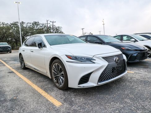 Used 2018 Lexus LS 500 w/ Interior Upgrade Package image 6