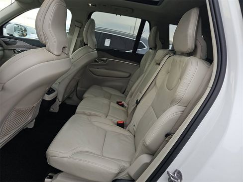 Used 2022 Volvo XC90 T6 Inscription w/ Climate Package image 20