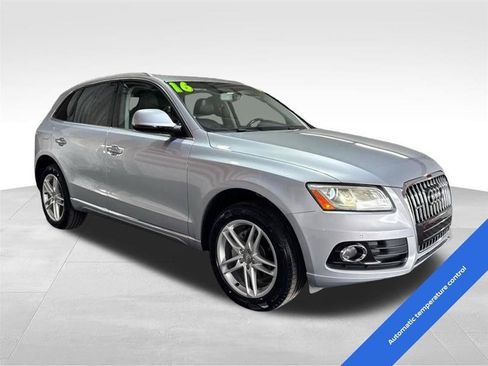Used 2016 Audi Q5 2.0T Premium Plus w/ Technology Package AWD/4WD image 3
