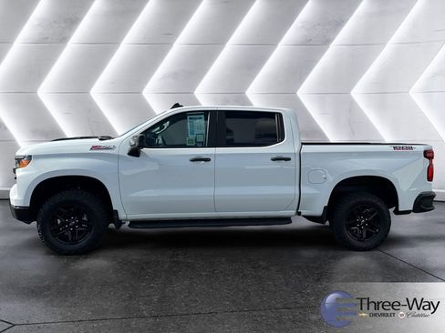 Certified 2024 Chevrolet Silverado 1500 Custom Trail Boss AWD/4WD image 2