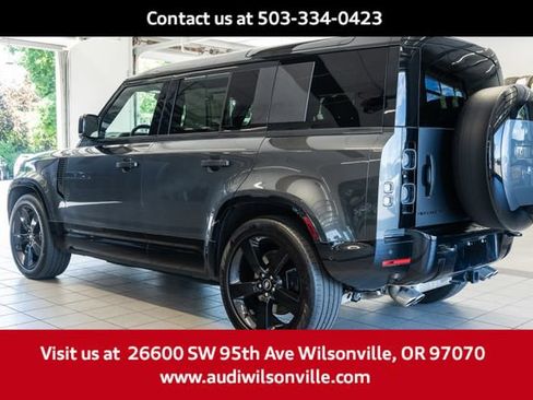 Used 2025 Land Rover Defender 110 V8 AWD/4WD image 4