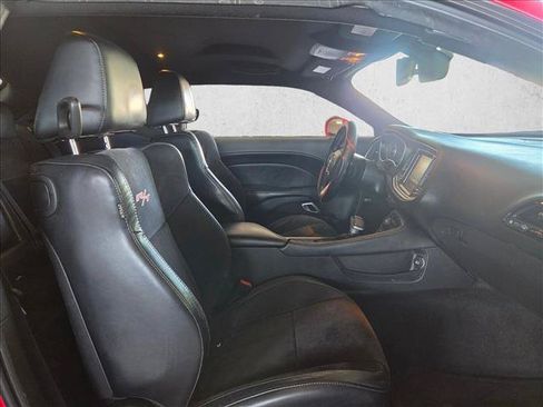 Used 2015 Dodge Challenger R/T Plus RWD image 16
