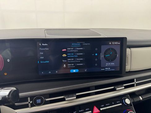 Used 2025 Hyundai Santa Fe SEL image 16