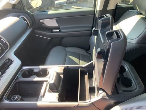 New 2025 Ford Expedition Active RWD image 37