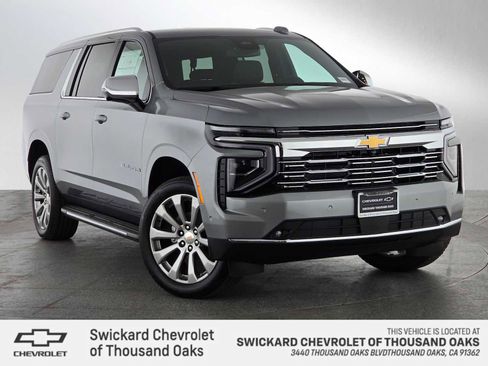 New 2025 Chevrolet Suburban Premier image 1