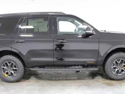 New 2026 Ford Expedition Tremor image 10
