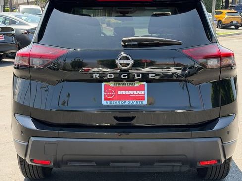 Used 2024 Nissan Rogue S FWD image 6