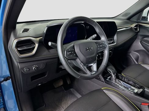 Used 2025 Chevrolet TrailBlazer ACTIV w/ Convenience Package image 9