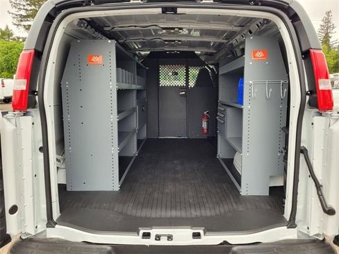 New 2025 GMC Savana 2500 w/ Driver Convenience Package image 27