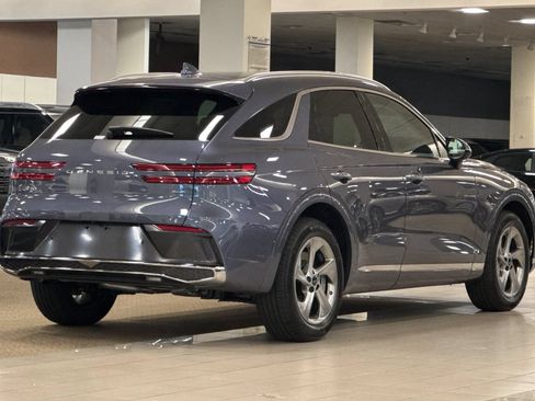 Used 2026 Genesis GV70 2.5T AWD/4WD image 4