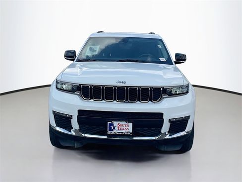 Used 2021 Jeep Grand Cherokee L Limited image 2