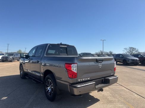 Certified 2024 Nissan Titan SV w/ SV Convenience Package image 16