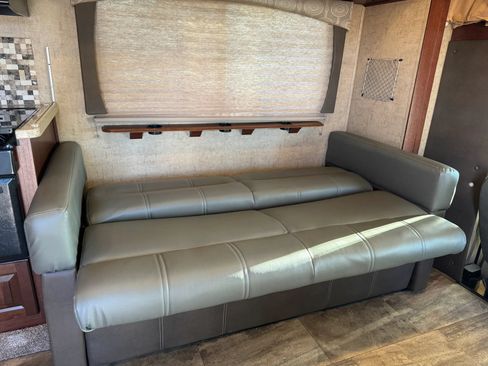 Used 2015 Ford E-450 and Econoline 450 Super Duty w/ Motorhome Prep Package RWD image 63