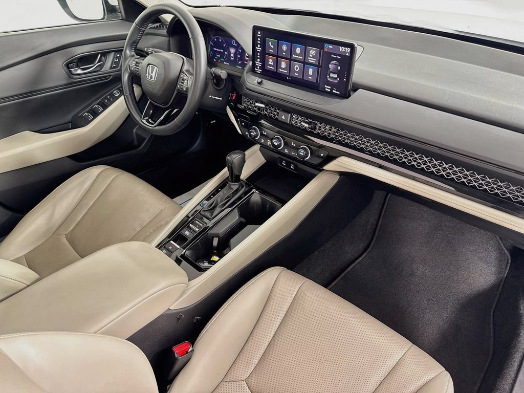 Used 2023 Honda Accord EX-L image 36