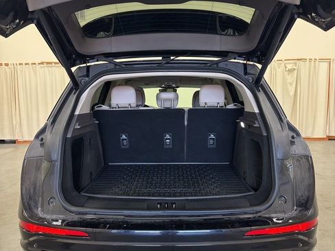 Used 2020 Lincoln Corsair Reserve w/ Equipment Group 201A image 9